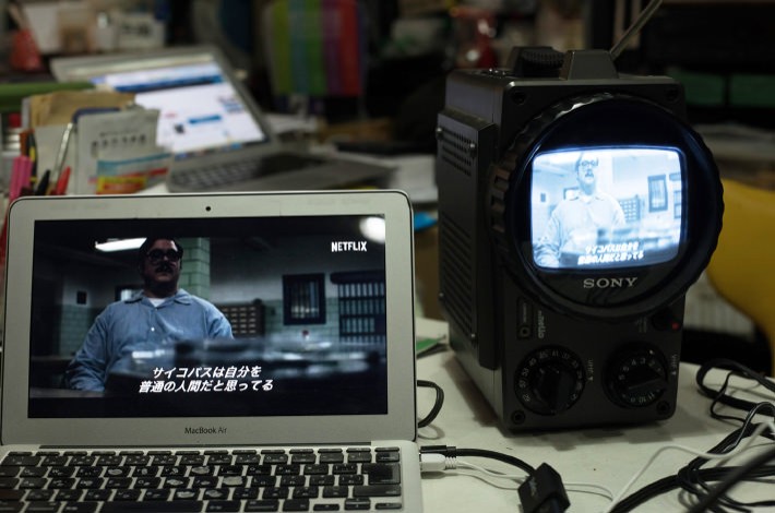 白黒テレビをネットに繋いで、Netflixで映画を観たら感動した