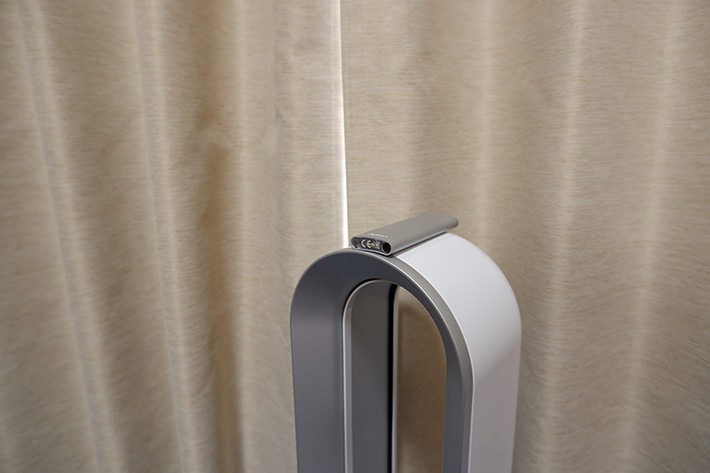 未来感のある空気清浄機。使ってみたらなんだか空気がさわやか……