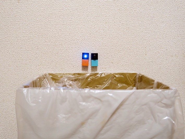 「朝、ゴミ箱の前を通りかかると、ゴミ出しの日にあわせてLEDライトが光る」