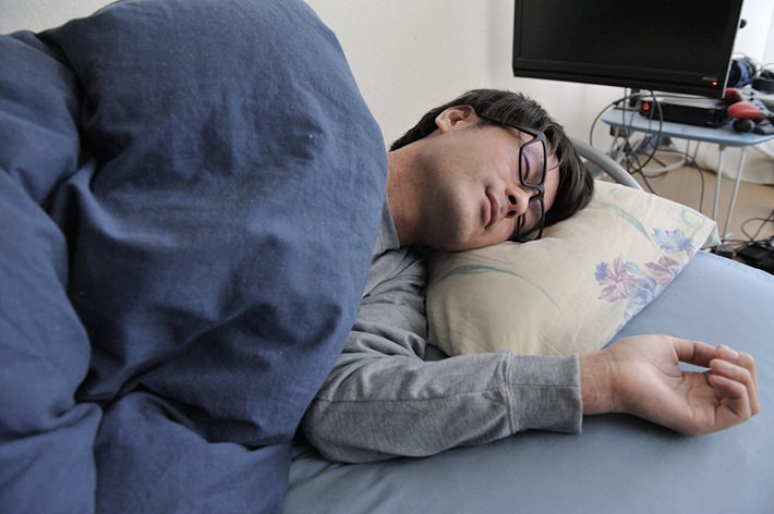 ベッドから出ないモーニングルーティン