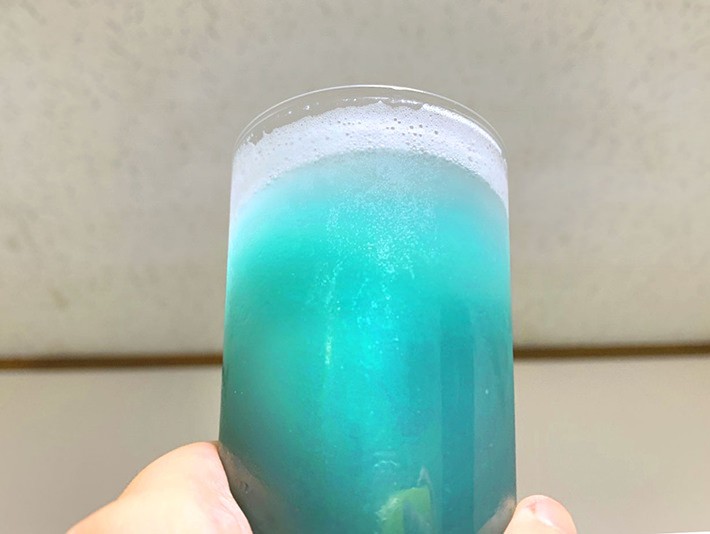 青いビール