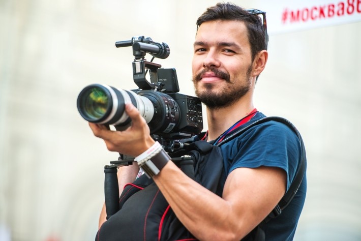 仕事にまつわる名言「働くとは...」