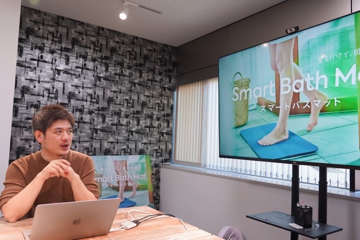 「お風呂上がりに3秒乗るだけ。体重は毎日見なくてOK」最新のテクノロジーが実現させた「挫折知らずのヘルスケア」