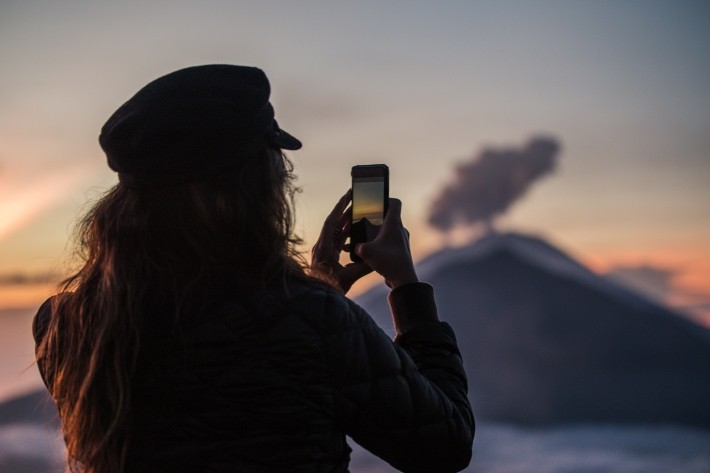 写真や動画のデータ容量や通信費に悩む方へ