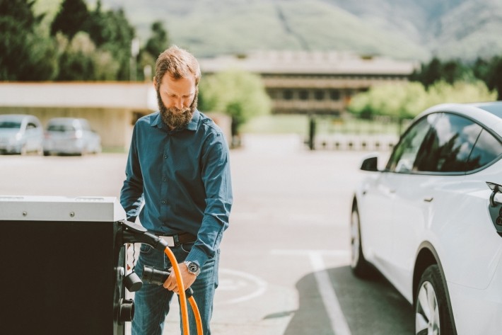 充電時間と使用頻度を考える