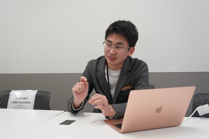 ロボットによる植物工場の自動化に取り組んでこられましたが、人間が行った方が良い部分もあるのでしょうか?