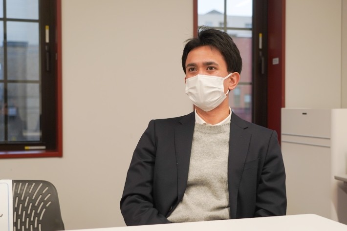 求めているのは泥臭い仕事にも果敢に立ち向かうガッツのある人