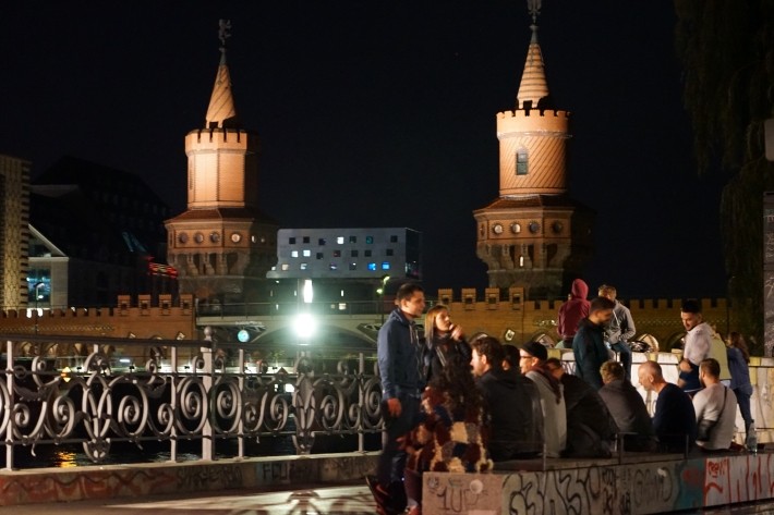 強い労働法がワークライフバランスを保てる理由の一つ