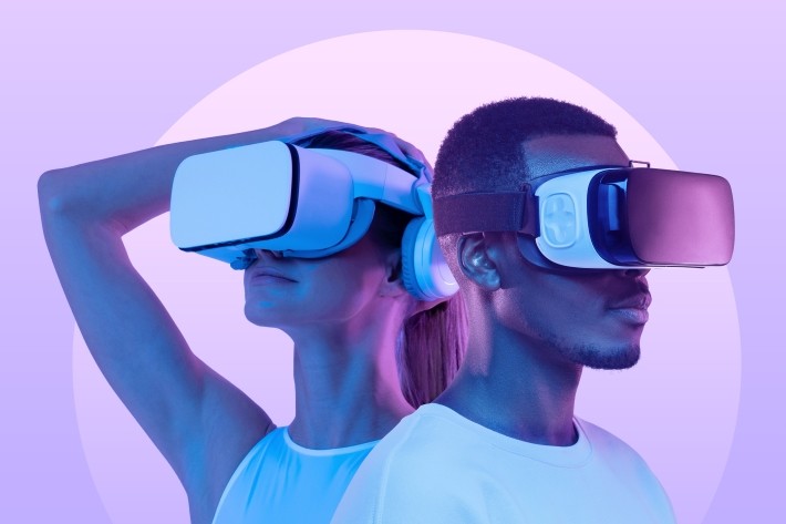 Meta QuestとはVRヘッドセット