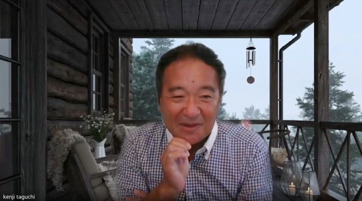 現在に至るまでの事業展開や心境の変化などについて