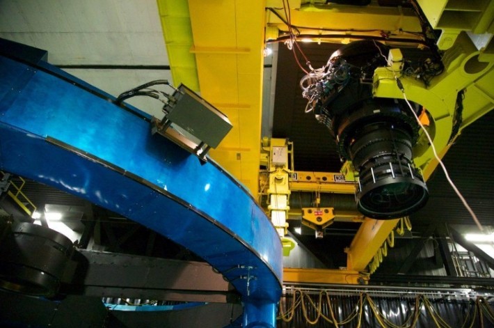 暗黒エネルギーの研究