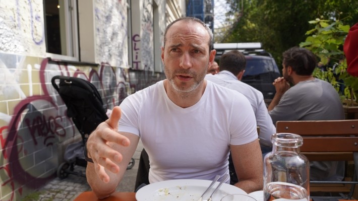 1社目のスタートアップを起業し終えているのであれば、数年間はその会社に注力