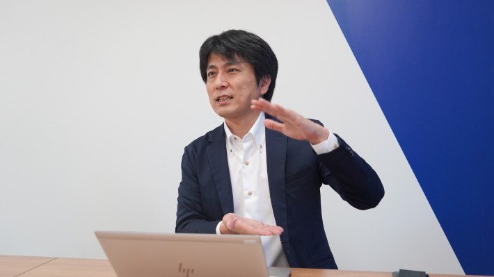 「世界経済に投資する」仕事や趣味に忙しい人こそ一歩を踏み出して欲しい