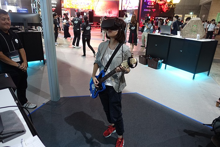 ロックバンドVRの試遊コーナーの様子