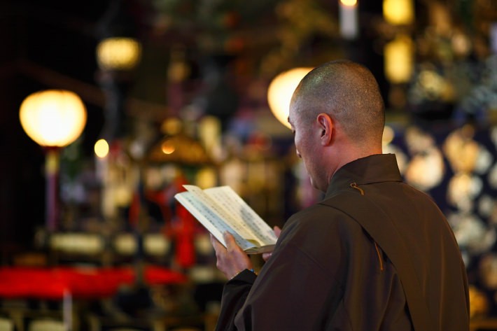 仏教の教えはシンプルに言うと「何が正しいのか自分で考えろ」なので……