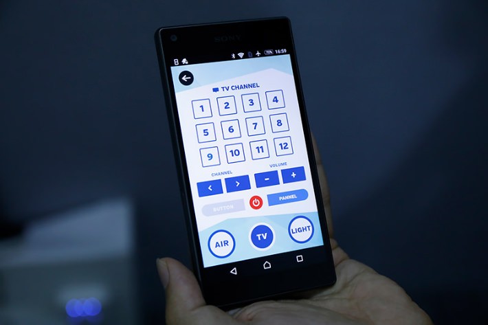 テレビもスマホだけで、