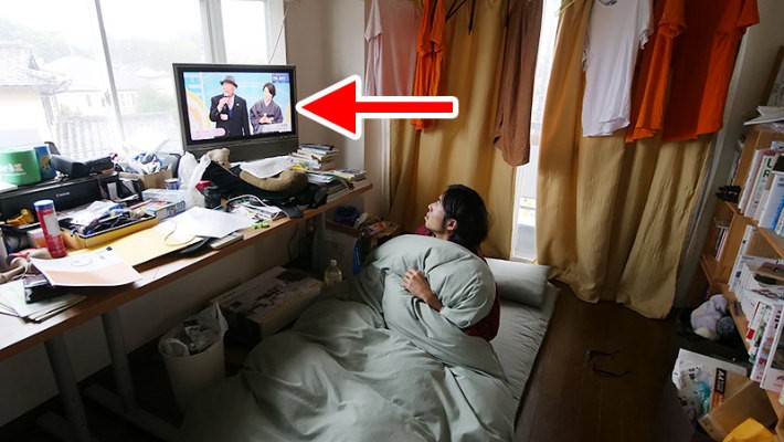 勝手にテレビがついた!!!!!! 眠れない!!!! 勝手にテレビがついた!!!!!! 眠れない!!!!