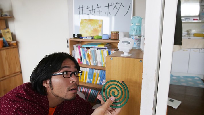 蚊取り線香でモーションセンサーの範囲を探る 蚊取り線香でモーションセンサーの範囲を探る