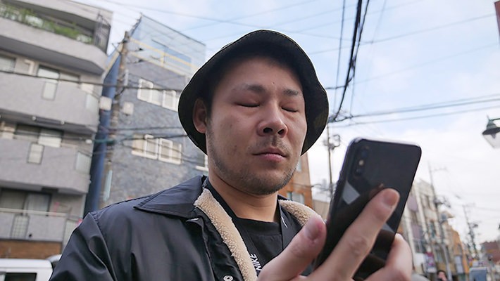 目をつぶっていると、