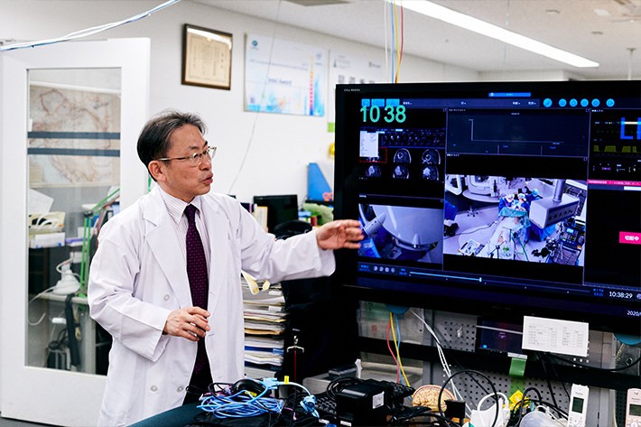 難関手術のために、世界中から英知が結集!なんてことも…