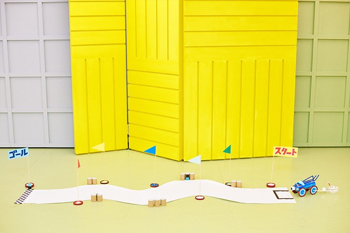 MESHをコース上に配置してレーススタート!