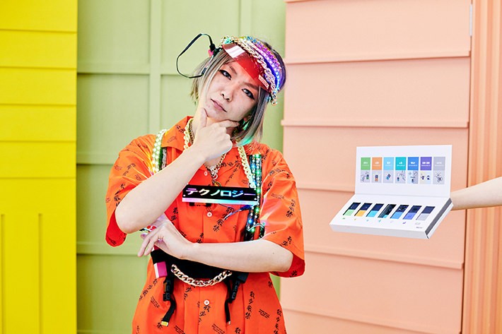 首をかしげるきょうこさん