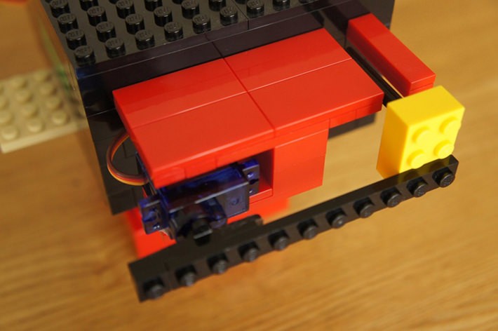 自動で的が起き上がる! MESH射的