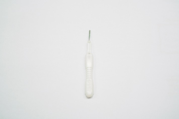 歯間ブラシ