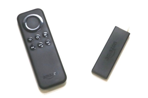 ↑Fire TV Stickはリモコンで操作する