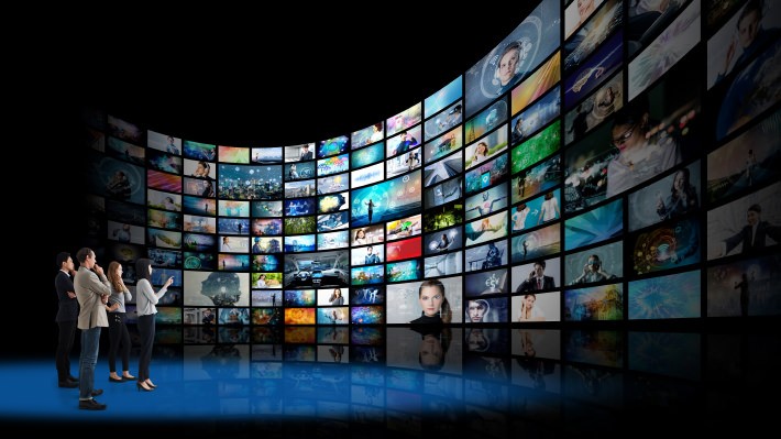 AbemaTVって?無料の「フリープラン」と有料の「プレミアムプラン」の違いは?