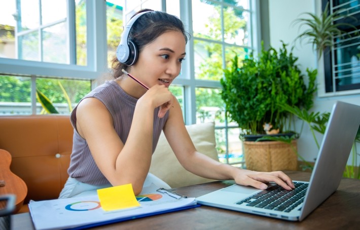 レッスン受け放題。「ネイティブキャンプ」で量をこなそう！