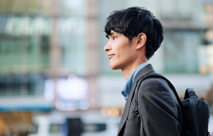 インターネットを使って副業したい。ネットで副業をする上で、自分にあった副業を見つけるためのポイントを解説。