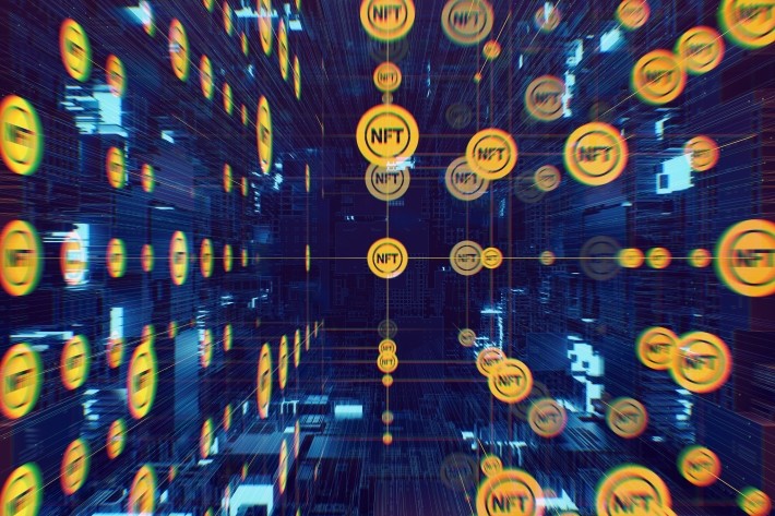 「NFTスニーカー」を取引して稼ぐ