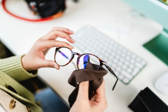 ブルーライトをカットする