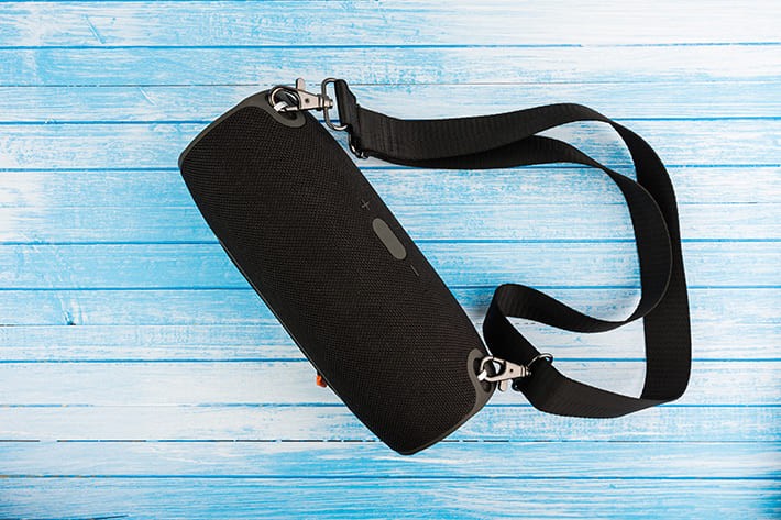 ワイヤレス接続タイプのスピーカー