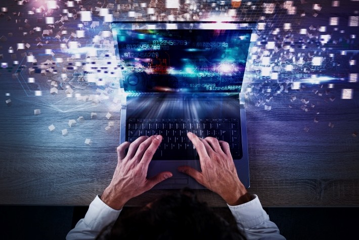 回線が混雑しにくい