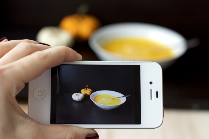 料理がおいしそうに撮れるカメラアプリおすすめ2選
