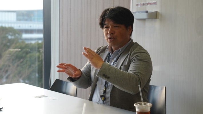 操縦技術だけで仕事はできない。撮影から法律まで幅広い知識と経験を習得して欲しい。