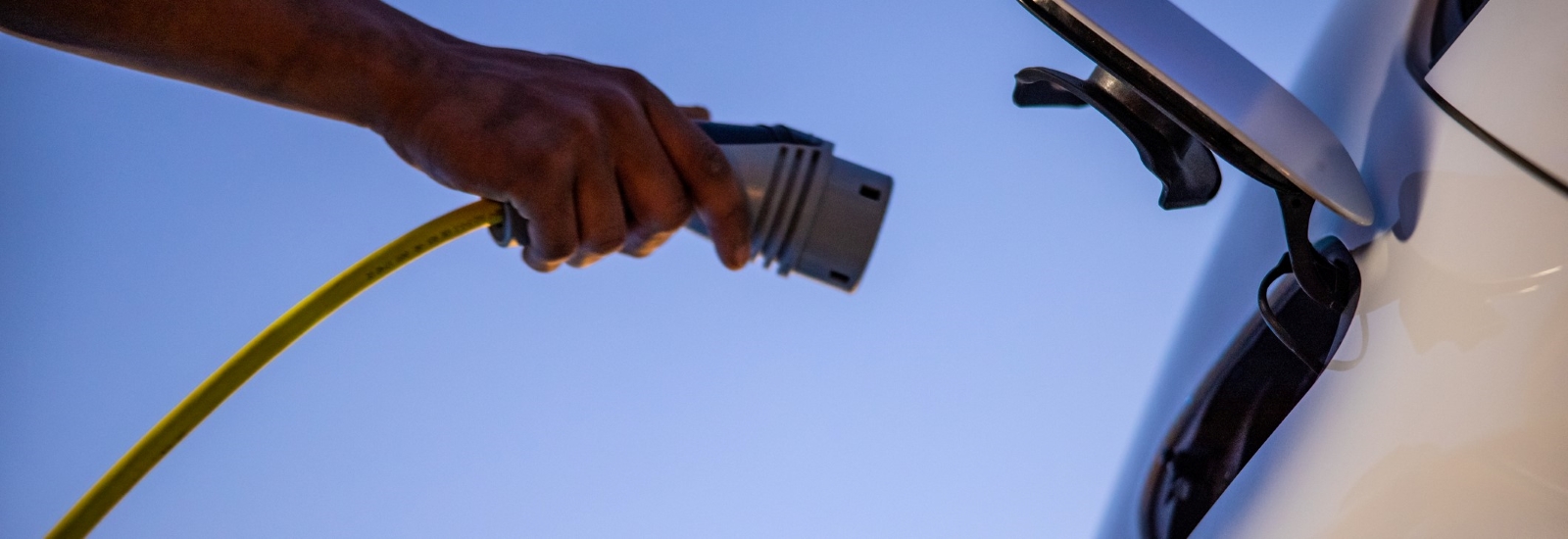 【意外】人気の電気自動車のデメリット3つ|特徴や購入前の注意点なども合わせて紹介!