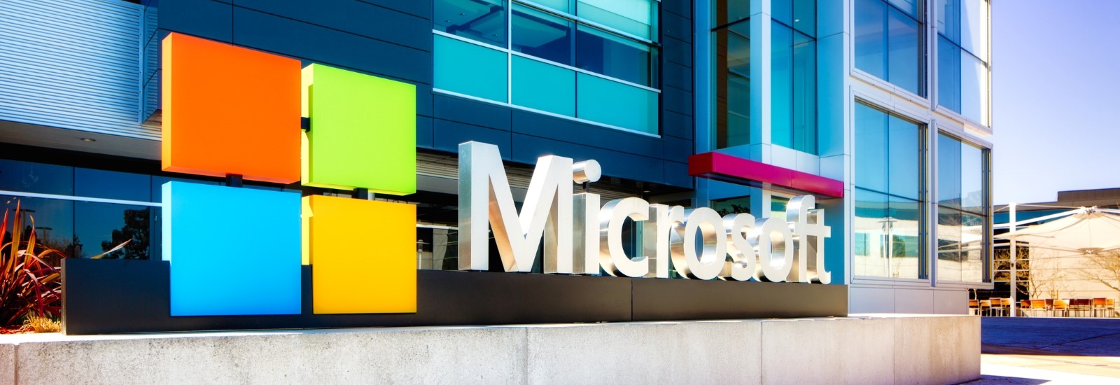 Microsoft、クラウドPC専用デバイス「Windows 365 Link」を発表!349ドルからの手のひらサイズ端末