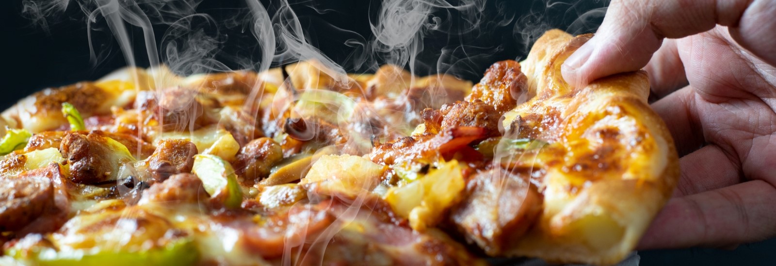 ピザを温める斬新なガジェット「PIZZAWRMR」登場