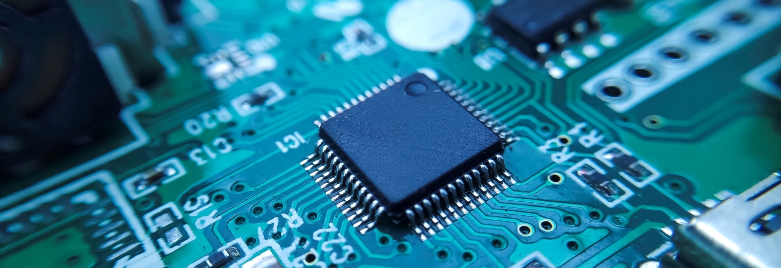 量子・半導体分野で日米連携 米企業、東京大などに290億円出資