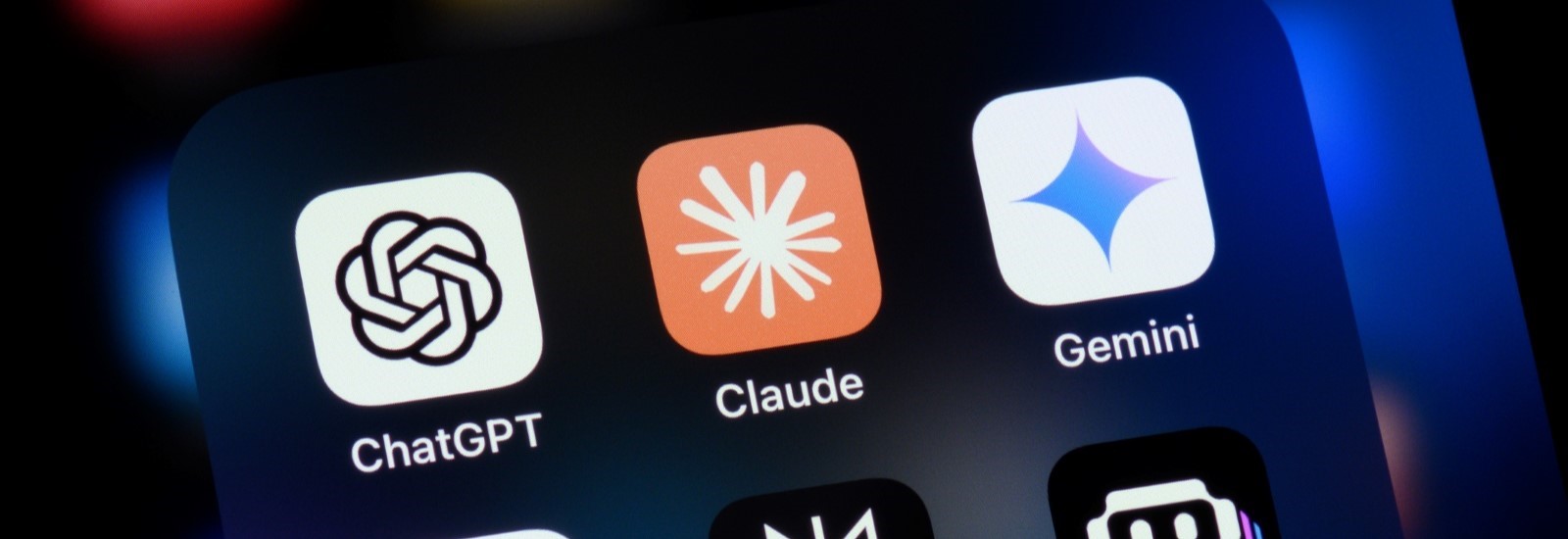 Gemini(旧Google Bard)とChatGPTそれぞれの違いを初心者向けにわかりやすく解説!