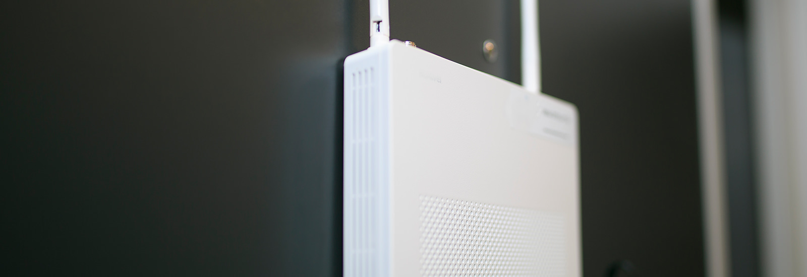 Wi-Fi中継機で「無線LANの電波が途切れる問題」をさくっと解決!