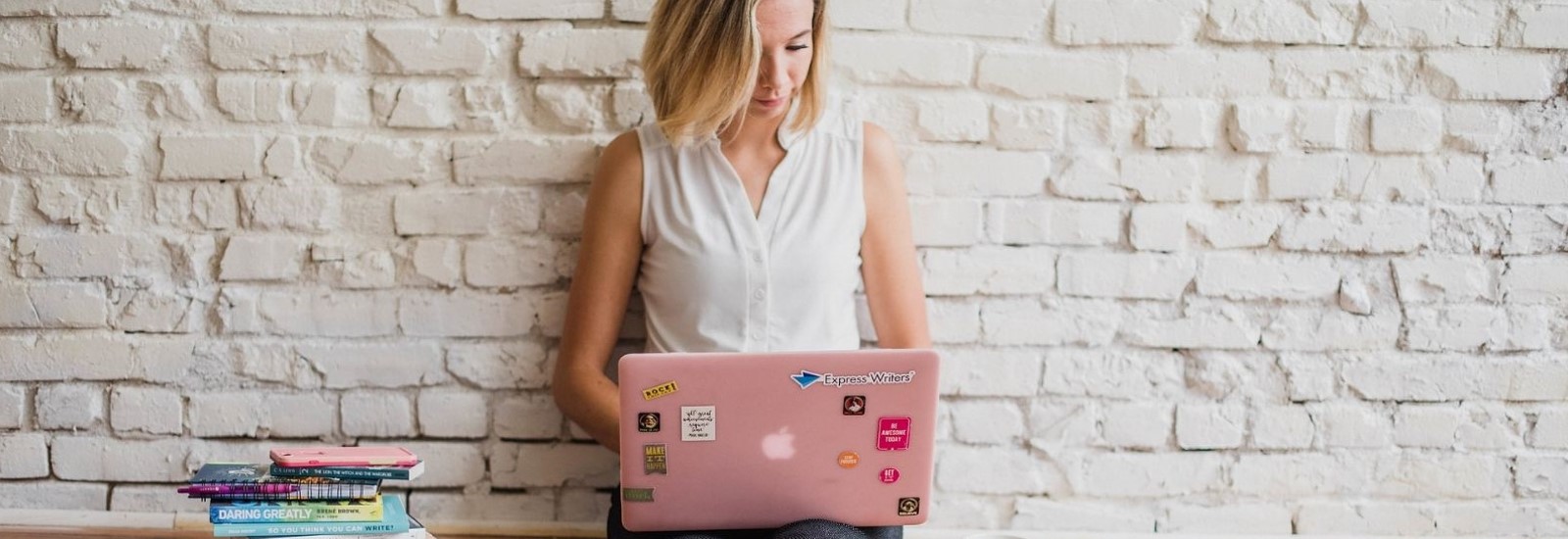 ライブ配信を見ながら買い物ができる「ライブコマース」とは?