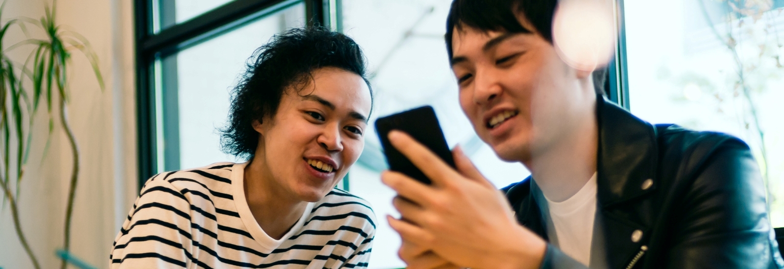 ahamo(アハモ)とは?ドコモ格安プランのメリット・デメリットを解説