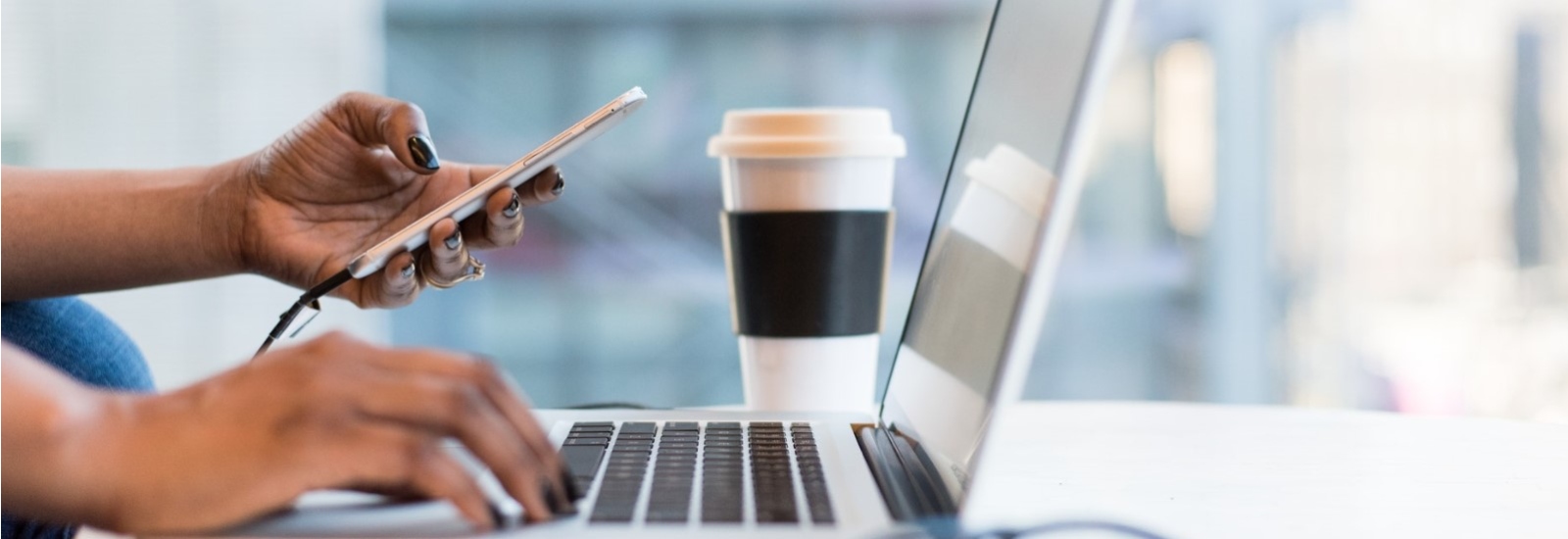 インターネットの「プロバイダー」とは?どんなことを行っている?