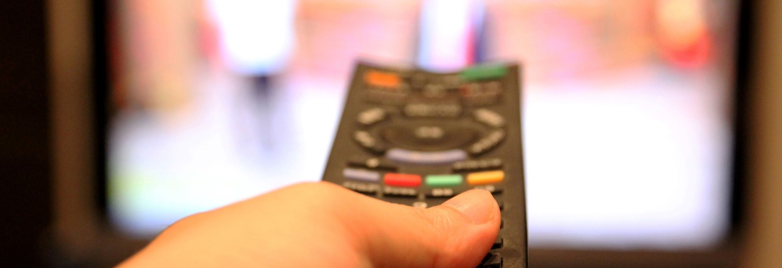 光テレビを使おう!おすすめする3つの理由と使い方を解説